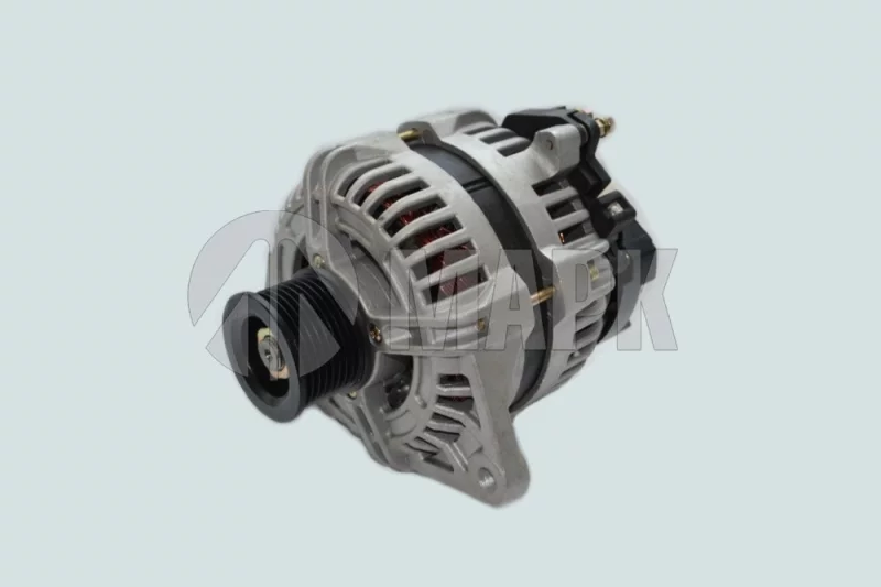 Генератор 28V 70A (120 град. 81мм) шкив РК D=55 DONGFENG (ISBe) 4935821
